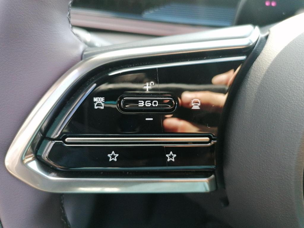 Mazda CX-6e