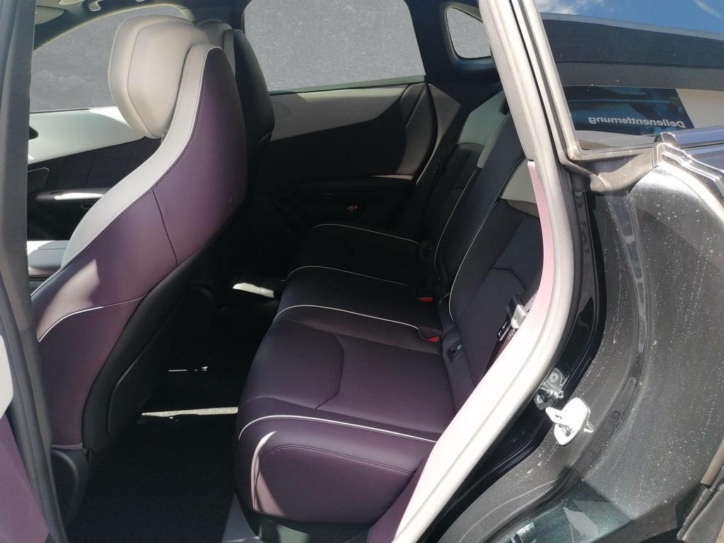 Mazda CX-6e