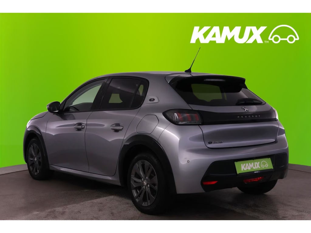 Peugeot e-208
