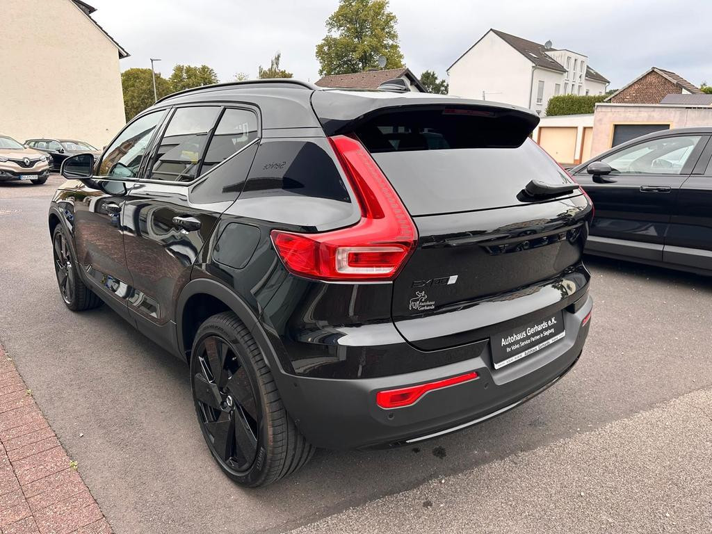 Volvo EX40