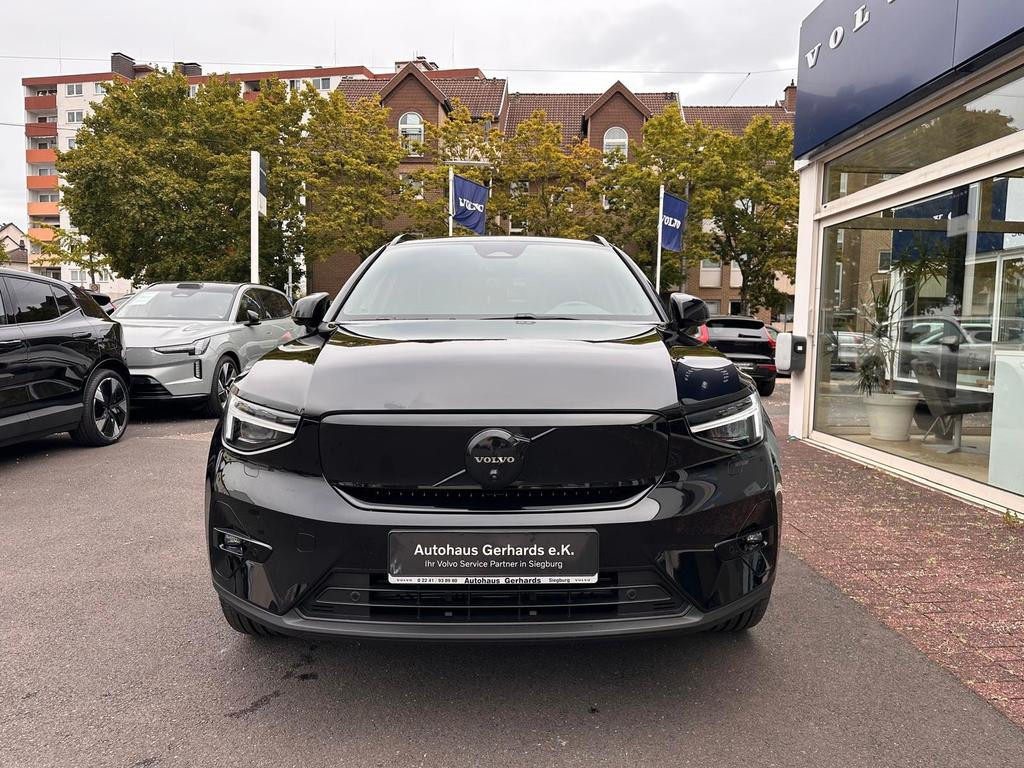 Volvo EX40