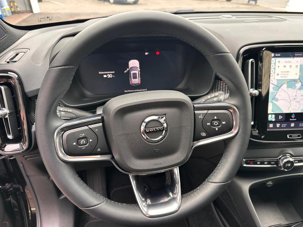 Volvo EX40