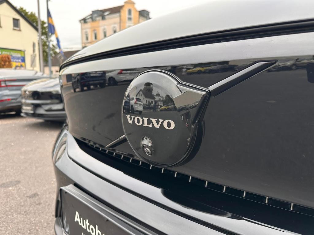 Volvo EX40