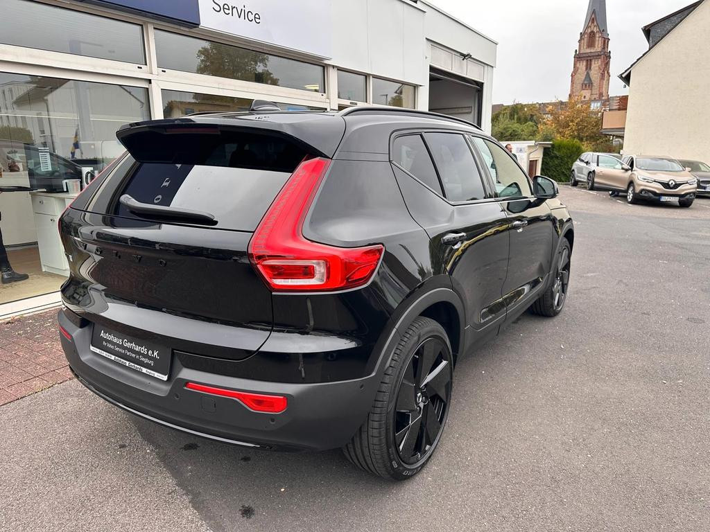 Volvo EX40