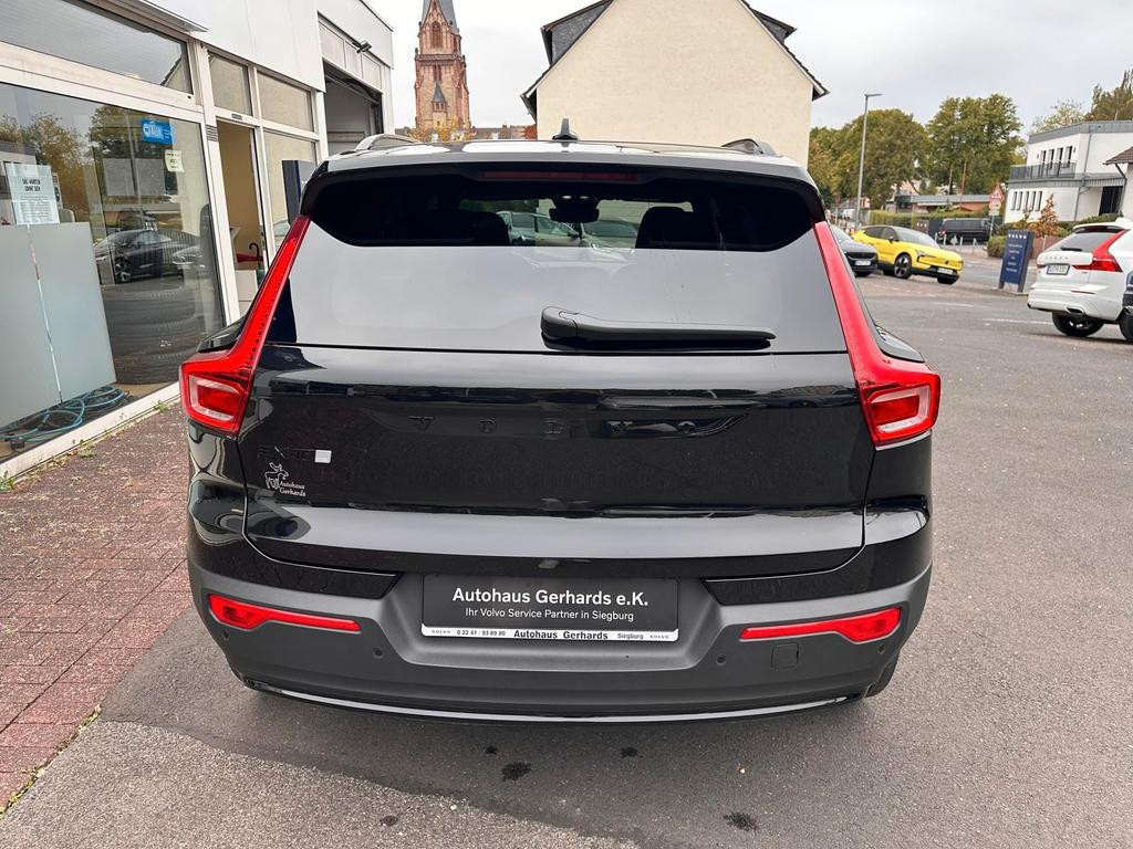 Volvo EX40