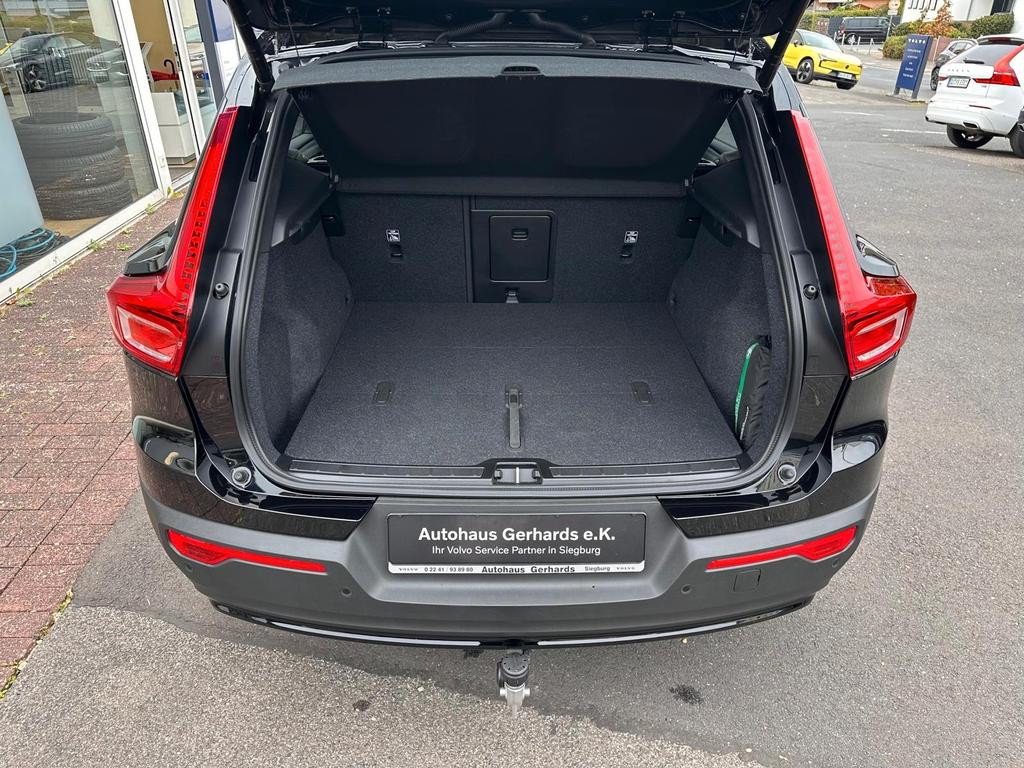Volvo EX40
