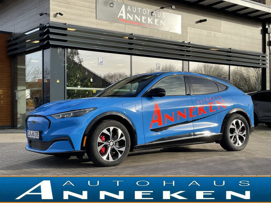 Ford Mustang Mach-E AWD Premium