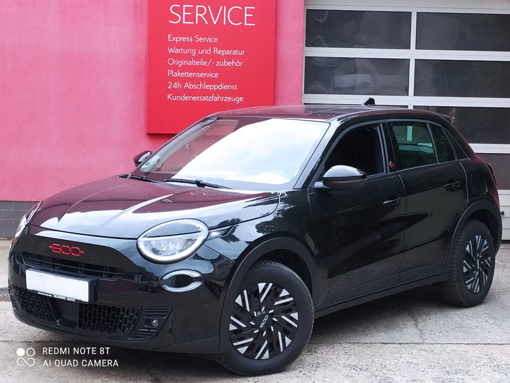 Fiat 600e e 115 kW Red
