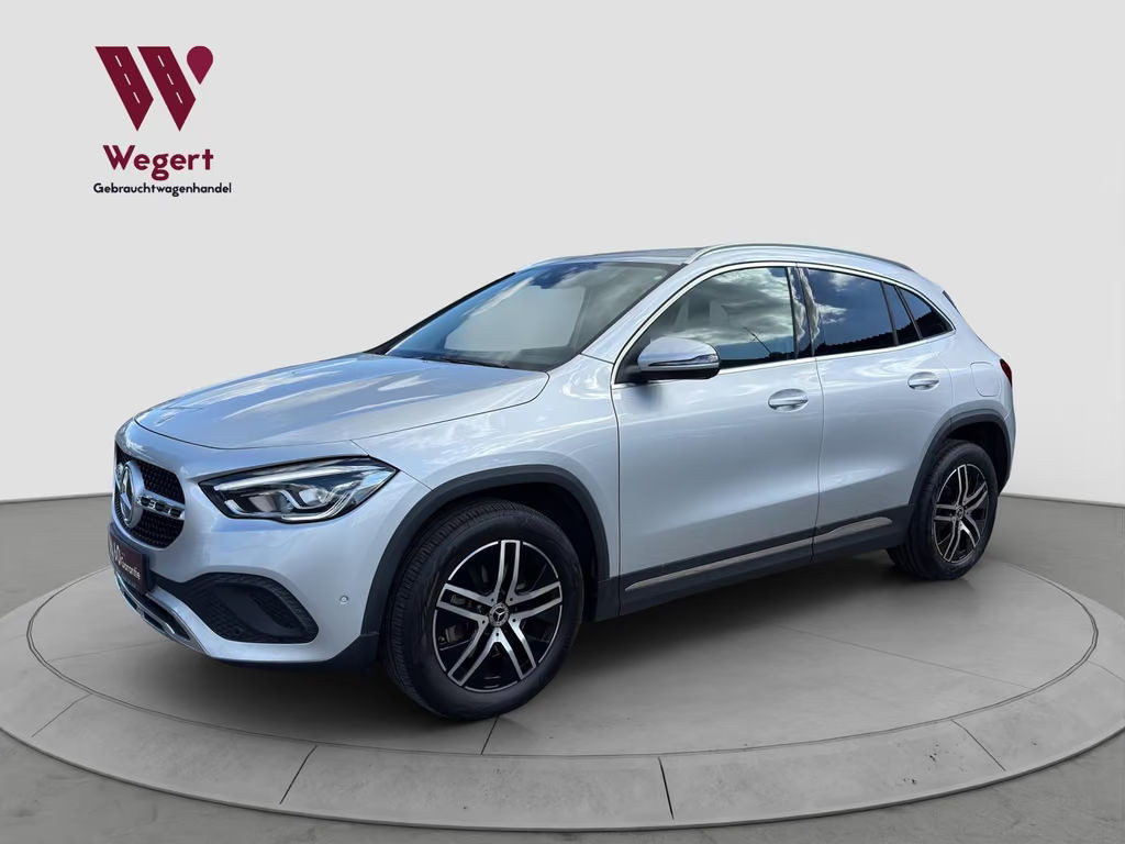 Mercedes-Benz GLA-Klasse GLA 250 GLA250 4Matic*CARPLAY*R-CAM*HUD*LED*MBUX*1HAND*