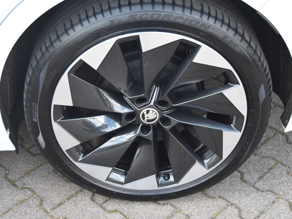 Skoda Enyaq iV