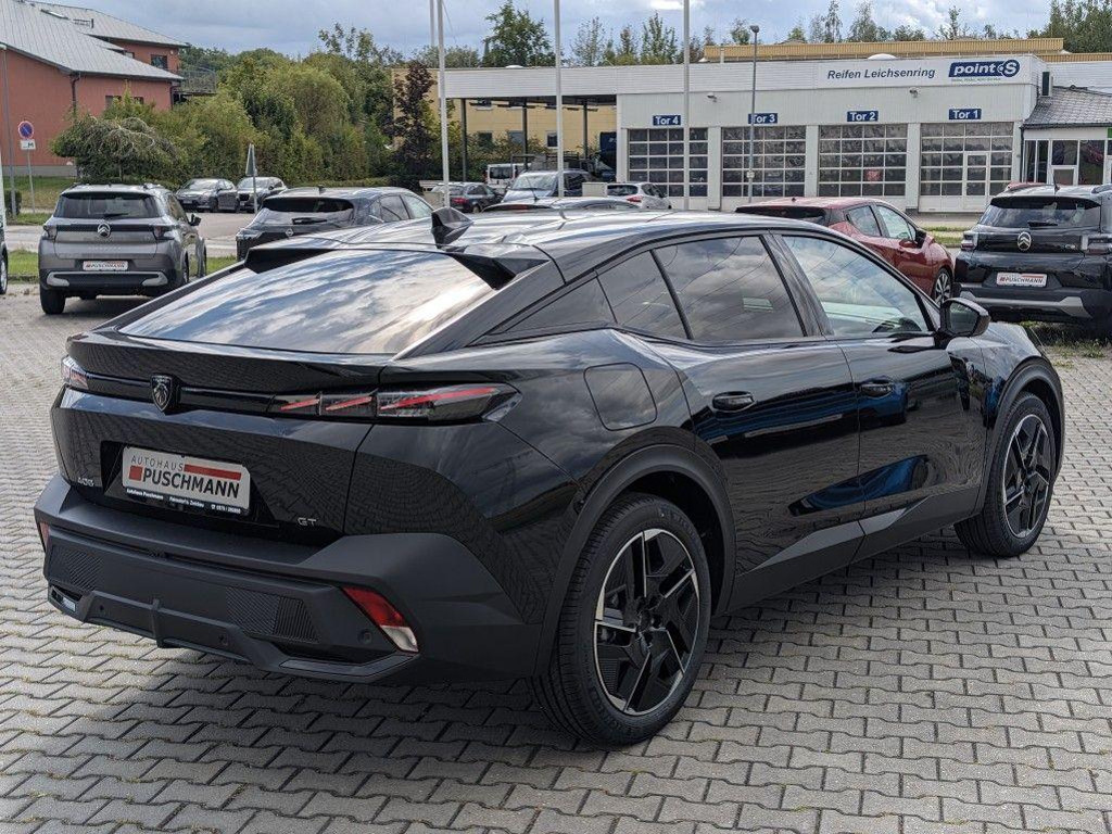 Peugeot 408