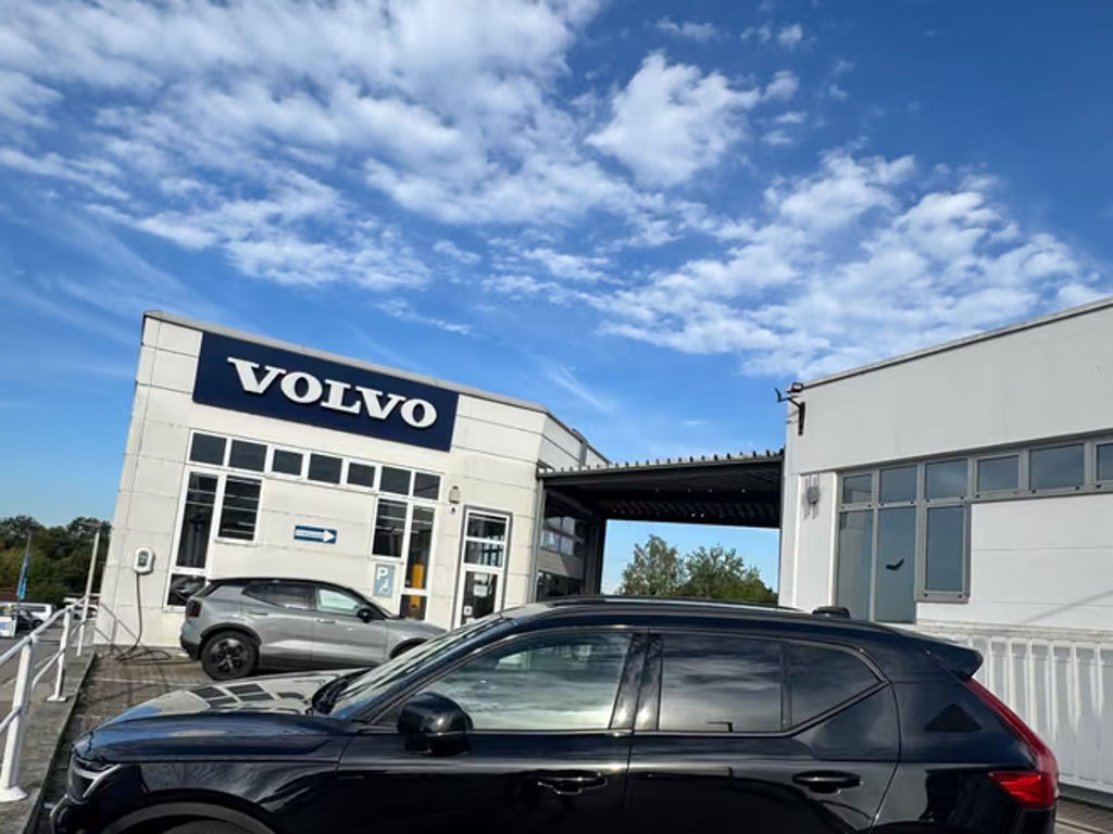 Volvo XC40 Essential*ACC*SH*PDC*KAMERA