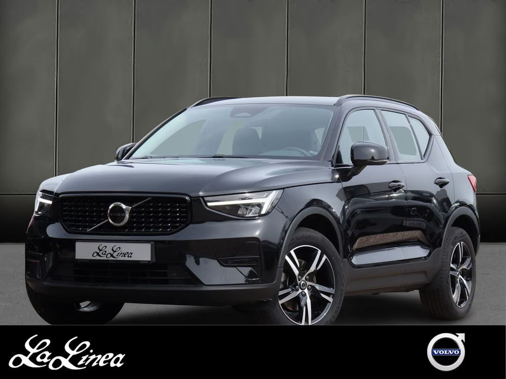 Volvo XC40 Plus Dark