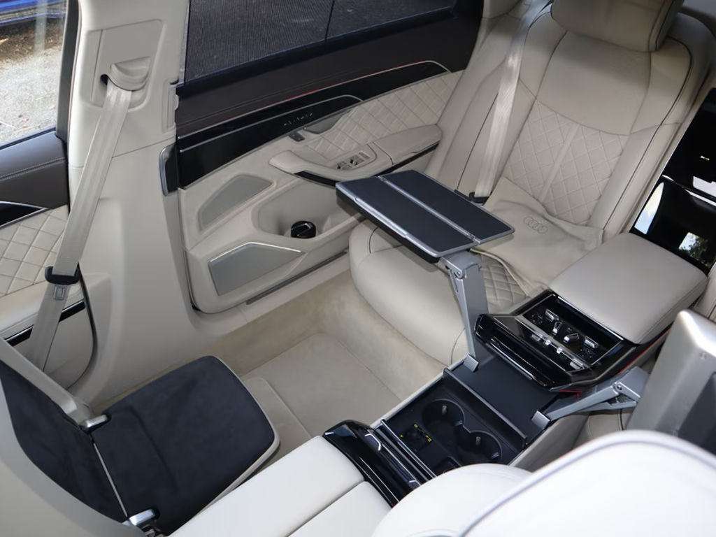 Audi A8 Lang 60 TFSI