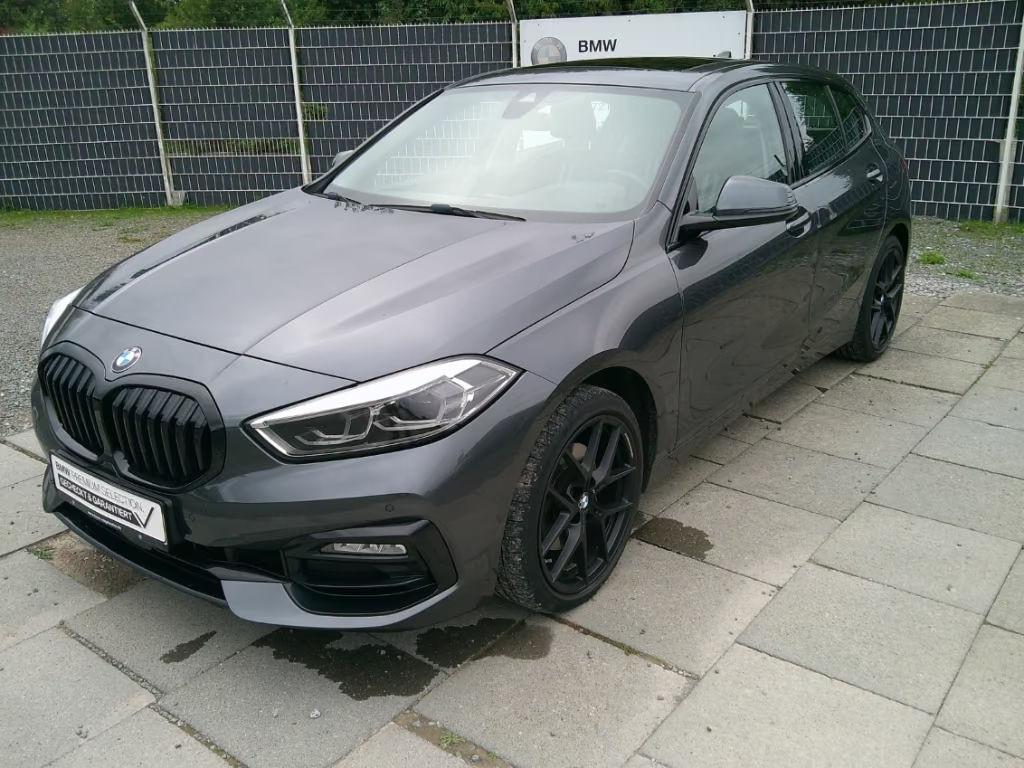 BMW 1 Serie 118 Sport Line Sedan 118d