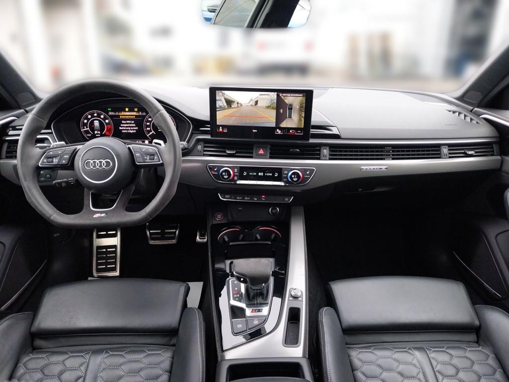 Audi RS4