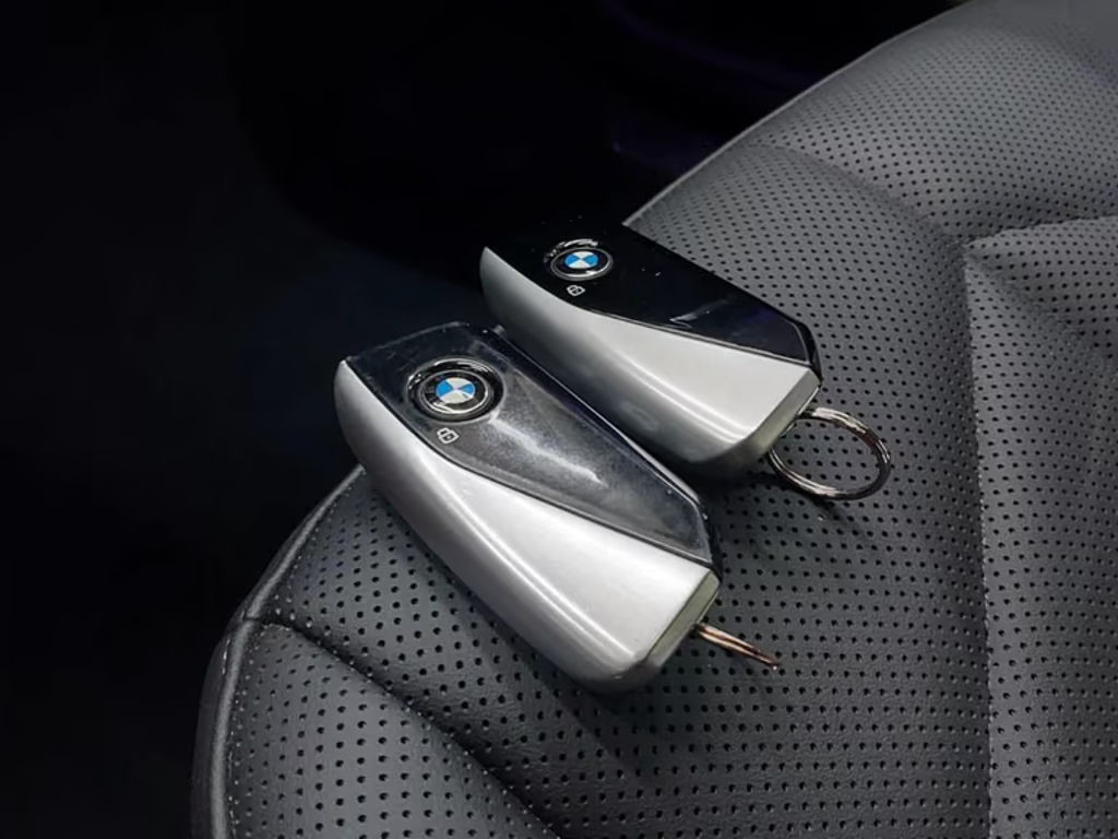 BMW i7