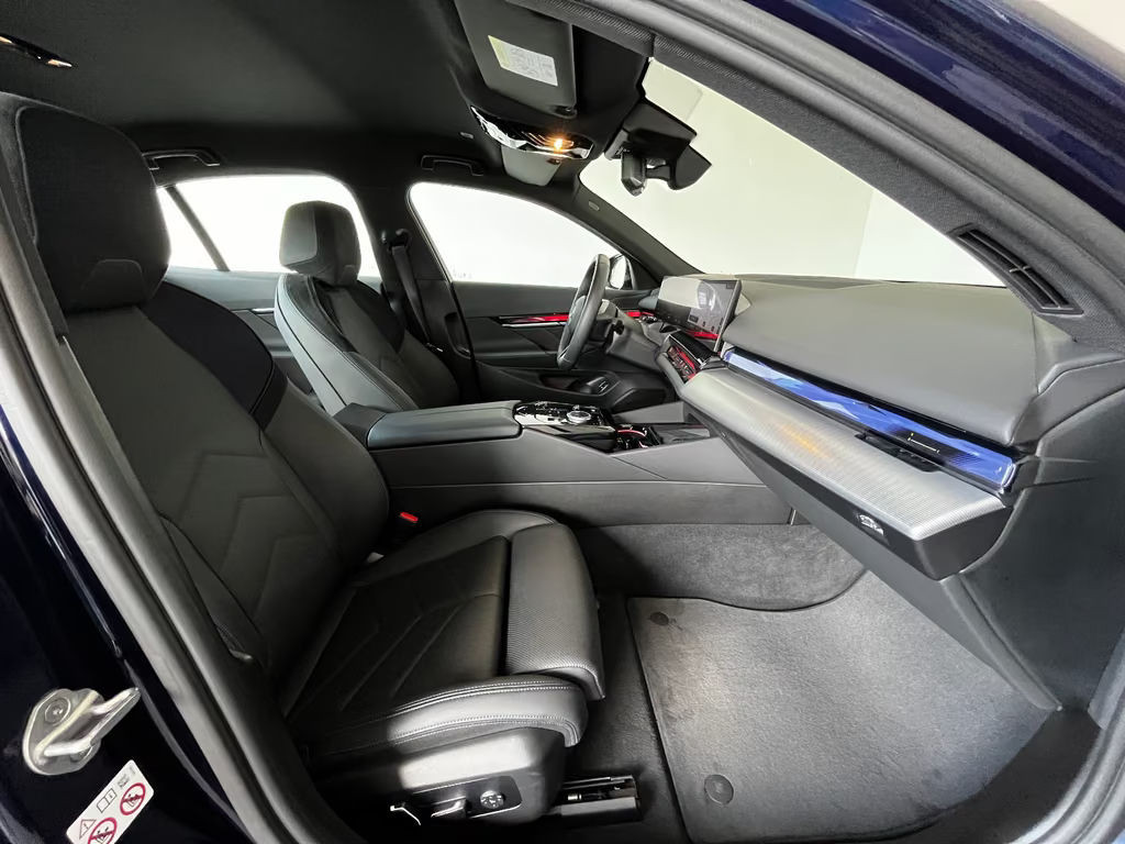 BMW i5