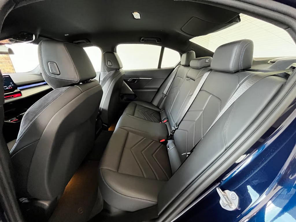 BMW i5