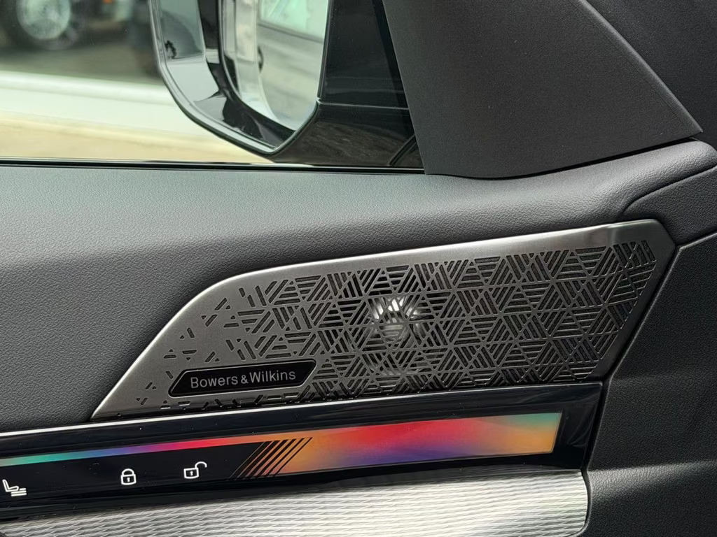 BMW i5