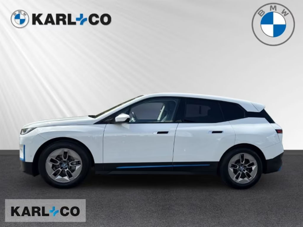 BMW iX