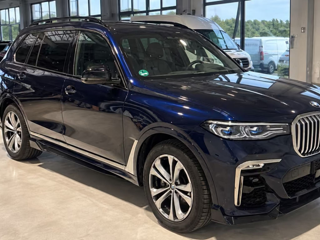 BMW X7