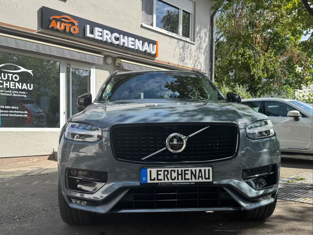 Volvo XC90 AWD Plus Dark