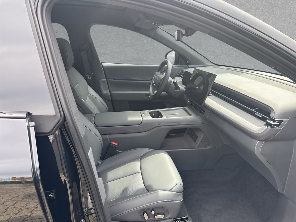 Xpeng G6