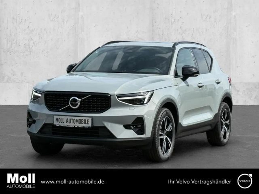 Volvo XC40 Plus Dark