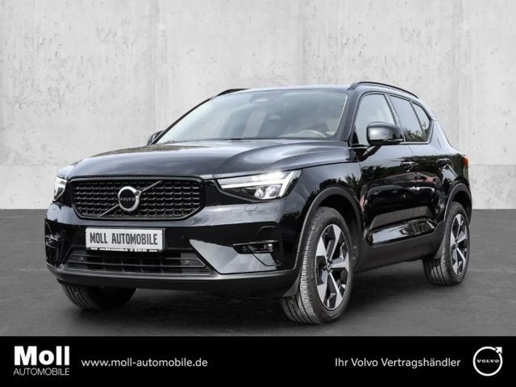 Volvo XC40 Plus Dark