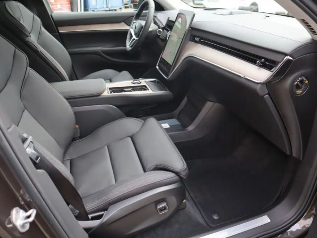 Volvo EX90