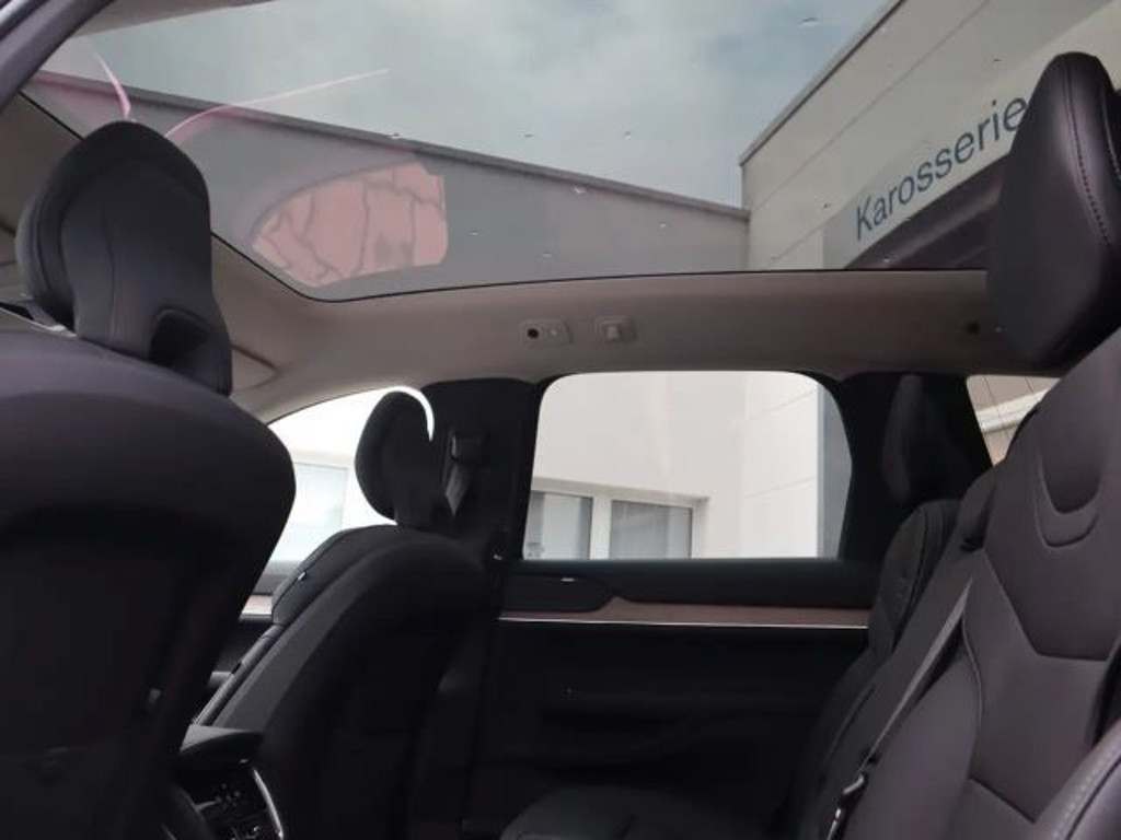 Volvo EX90
