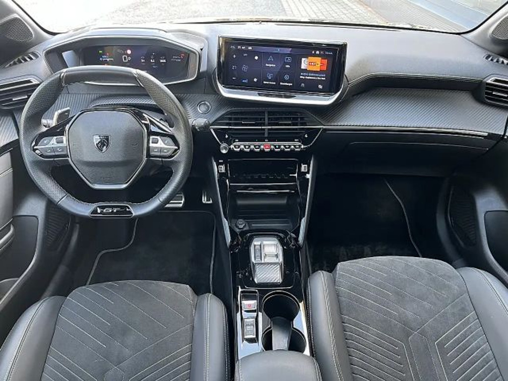 Peugeot e-208