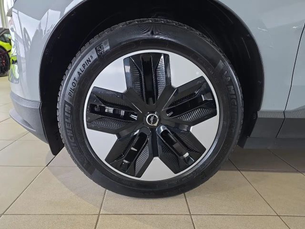 Volvo EX30