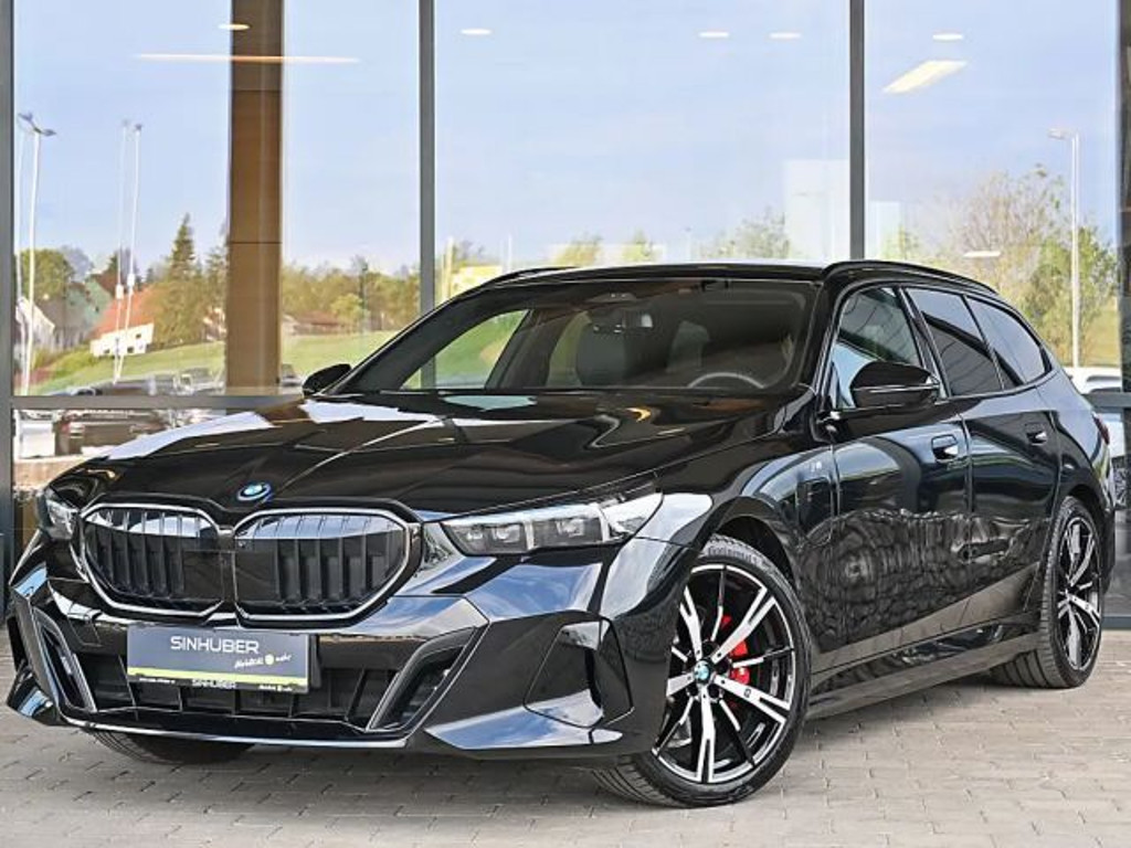 BMW 5 Serie 530 M-Sport xDrive Touring 530e