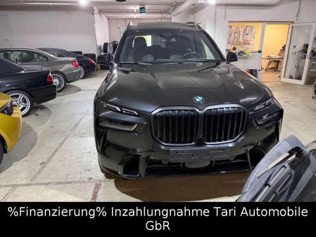 BMW X7