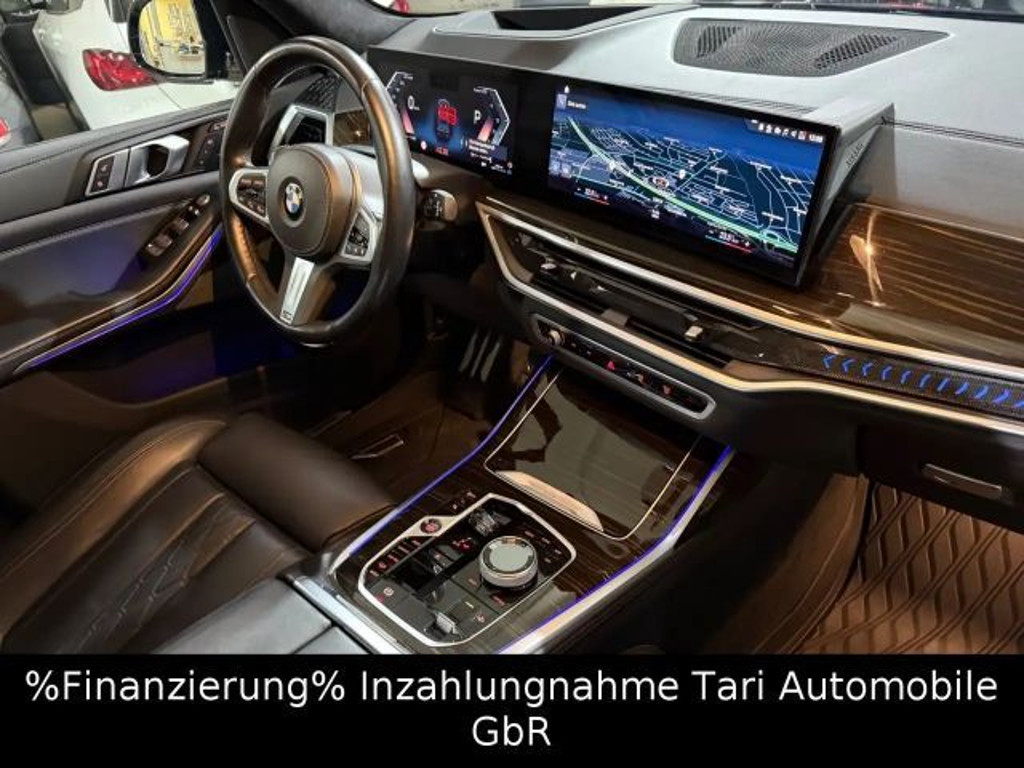 BMW X7