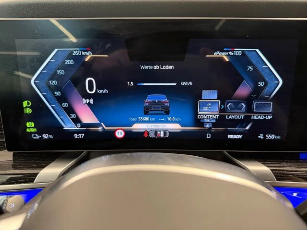 BMW i7