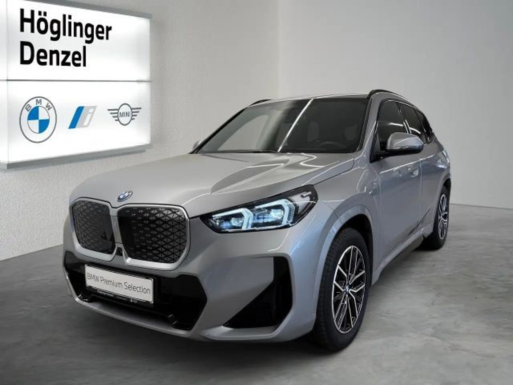 BMW iX1 xDrive30