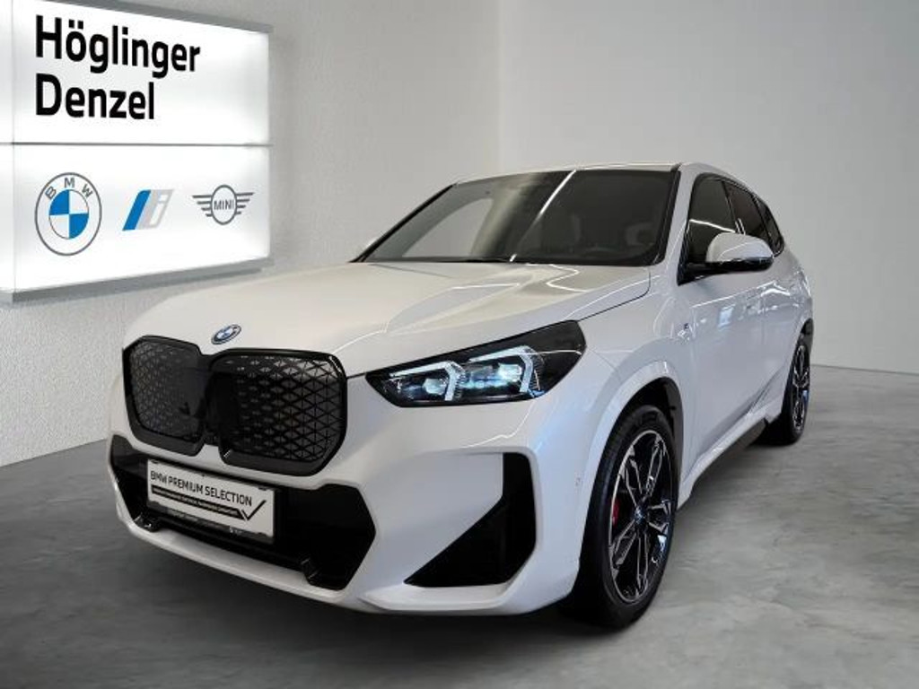 BMW iX1 xDrive30