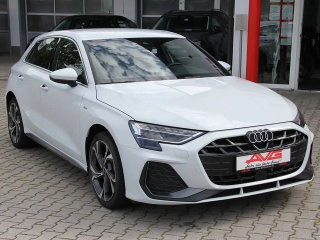 Audi A3 Sportback Sedan S-Line Hybride