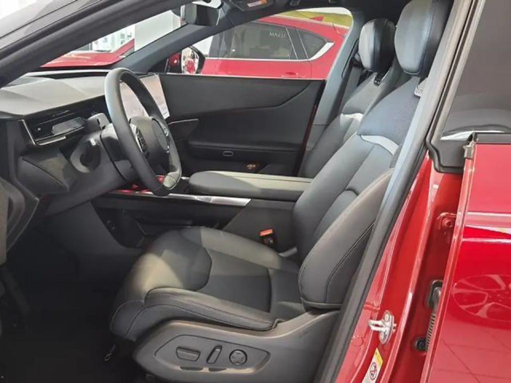 Mazda CX-6e