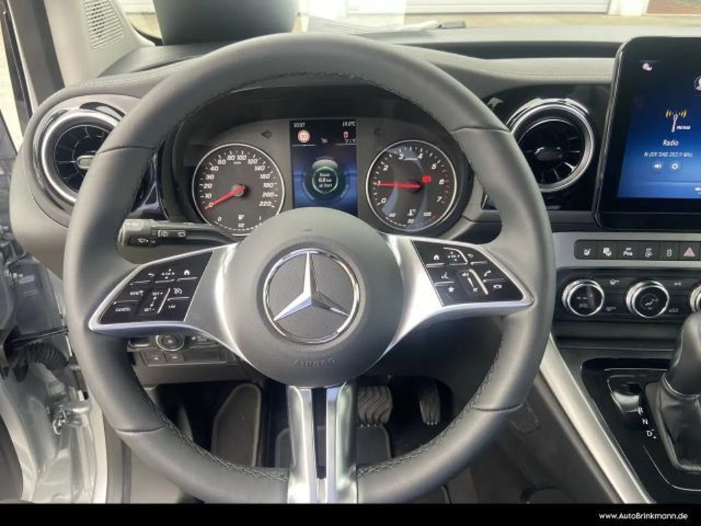 Mercedes-Benz T 180