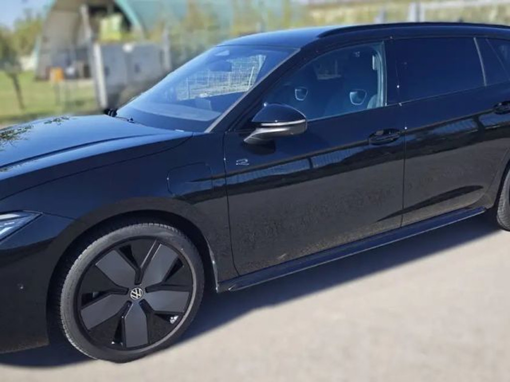 Volkswagen Passat DSG Variant R-Line eHybrid