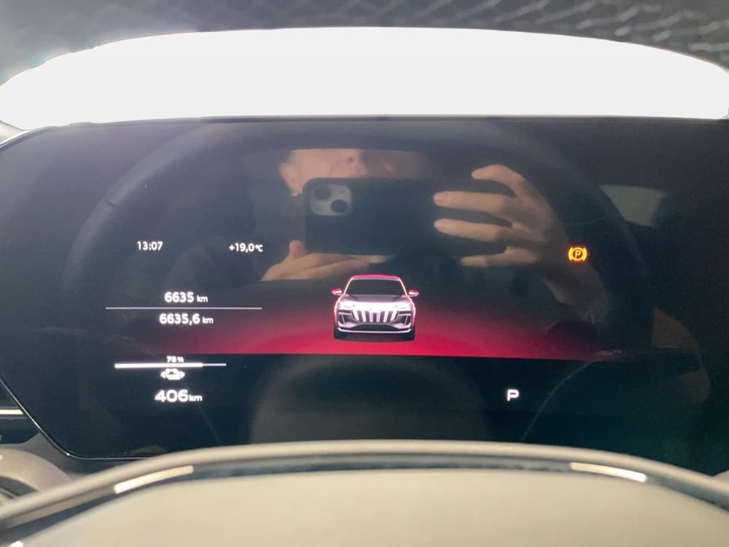 Audi Q6 e-tron