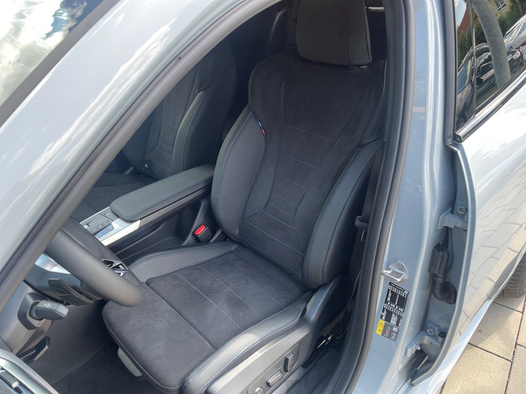 BMW iX2