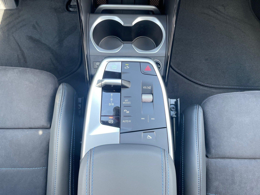 BMW iX2