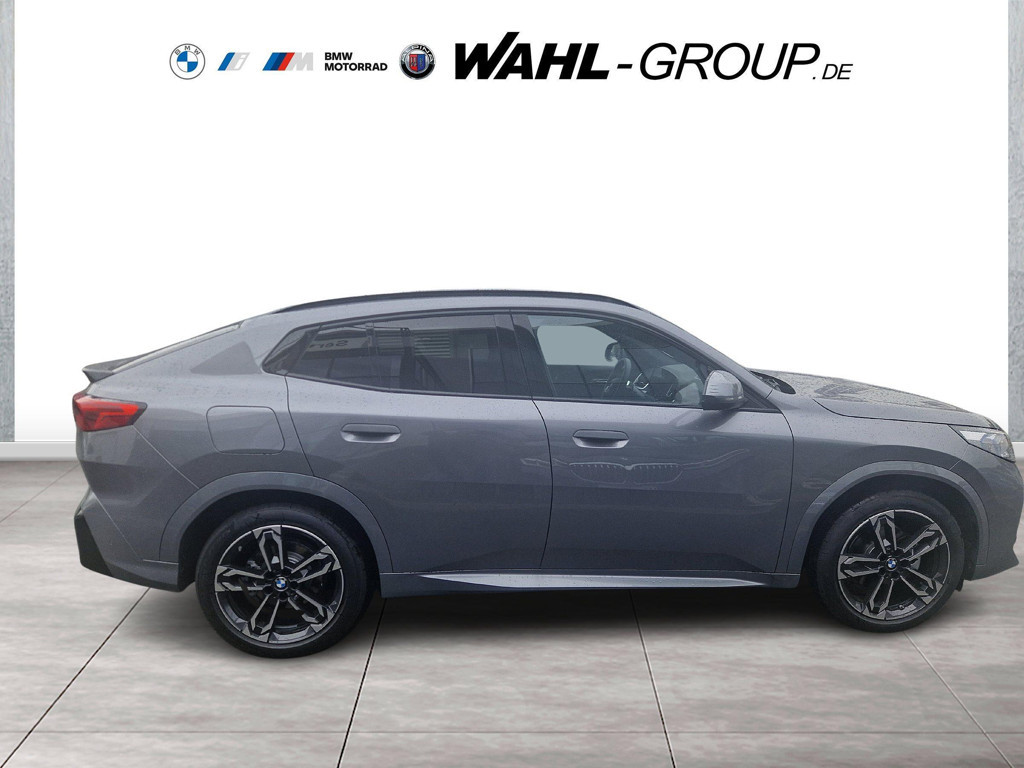 BMW iX2