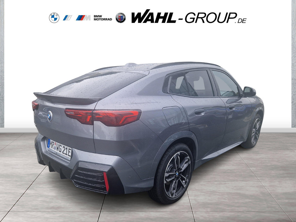BMW iX2