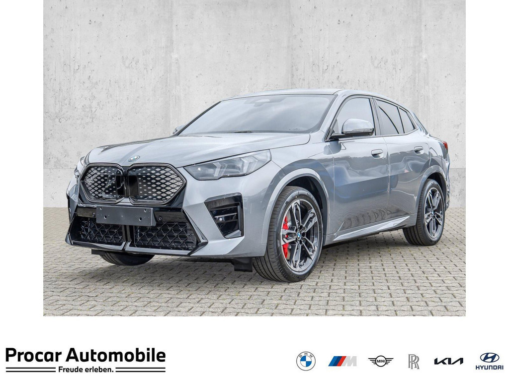 BMW iX2 xDrive30